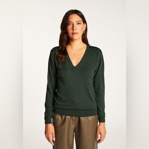 Maison Montagut Dark Green Sweater